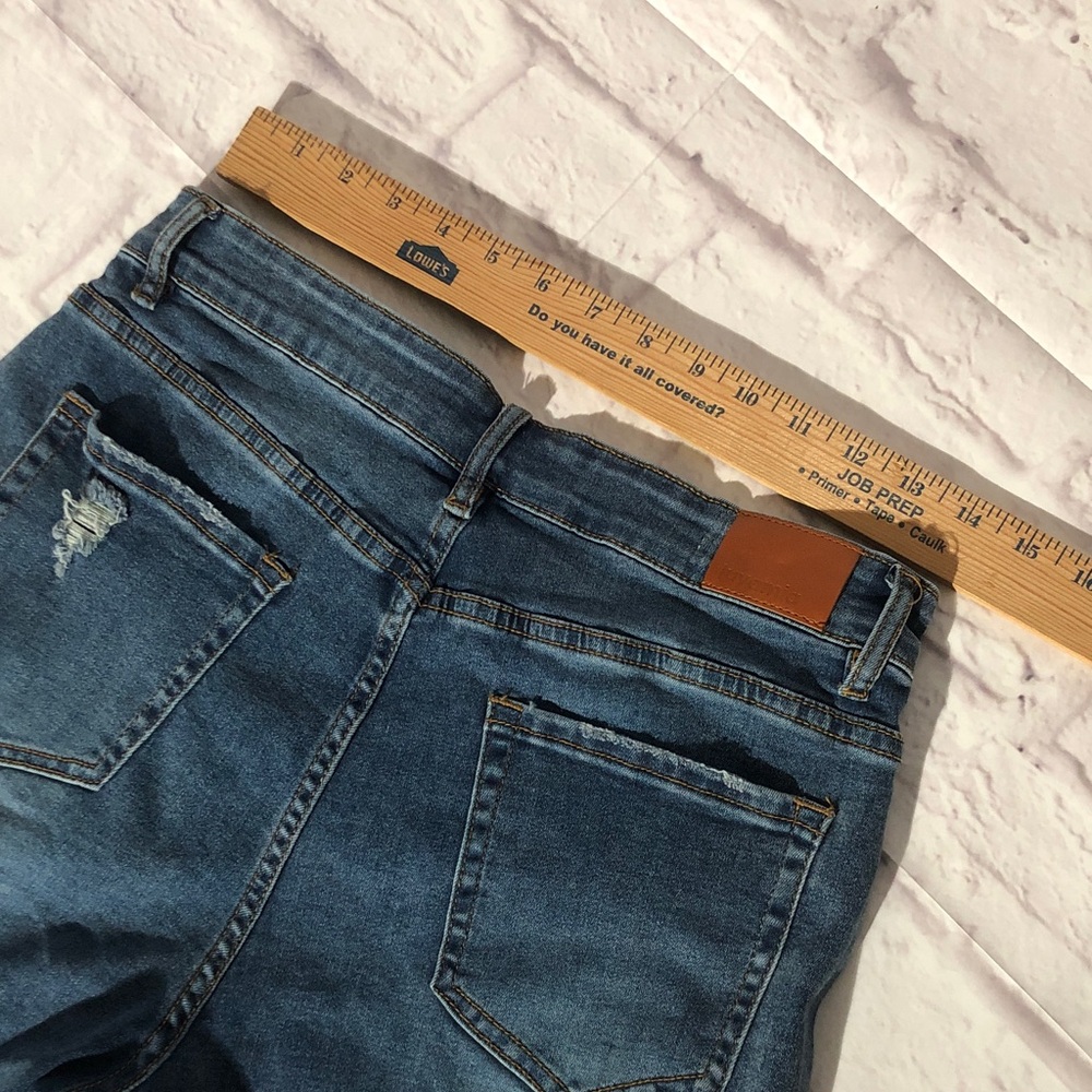 Luvamia Women's Distressed Dark Blue Jean Soft Denim Shorts size Large NWOT - Picture 6 of 11